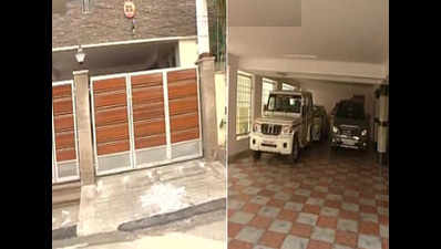 I-T dept raids Tamil Nadu chief secretary's residence in Chennai