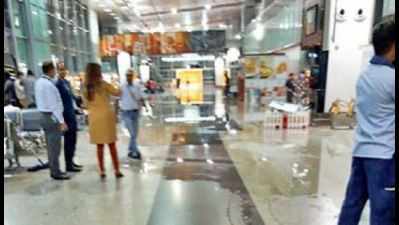 Pipeline leakage floods Kolkata airport's food court