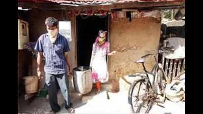 200 families in two Gujarat villages dispose off their own excreta