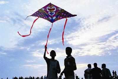Muslim youths told to shun kite flying