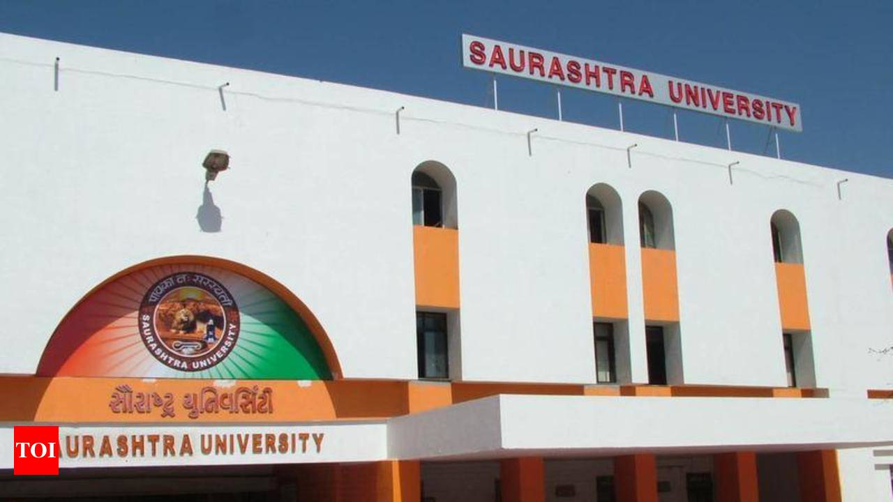 Saurashtra University is a state private university established in 1967.  The campus of the university is spread over 363 acres of land.The present  jurisdiction of the University includes Amreli, Jamnagar, Morbi district,