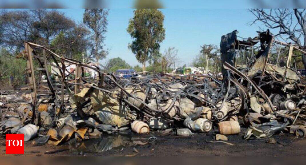 Trucks with around 900 LPG cylinders go up in flames, no casualties ...