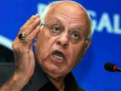 After separatists, Farooq Abdullah opposes domicile for Pakistani refugees