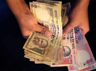 Cabinet clears ordinance to impose penalty for holding old notes