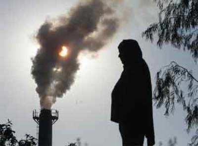 Six children move NGT against air pollution in Delhi