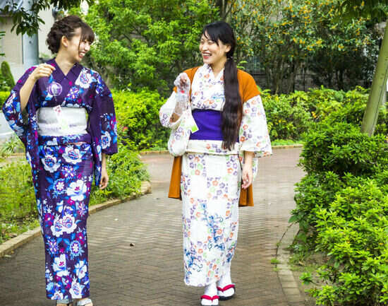 Toe socks and yukata sets