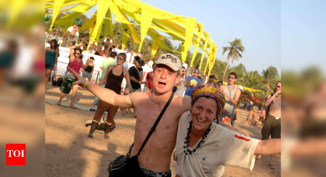 Note ban: Goa stares at a dull tourist season this year-end | Goa News