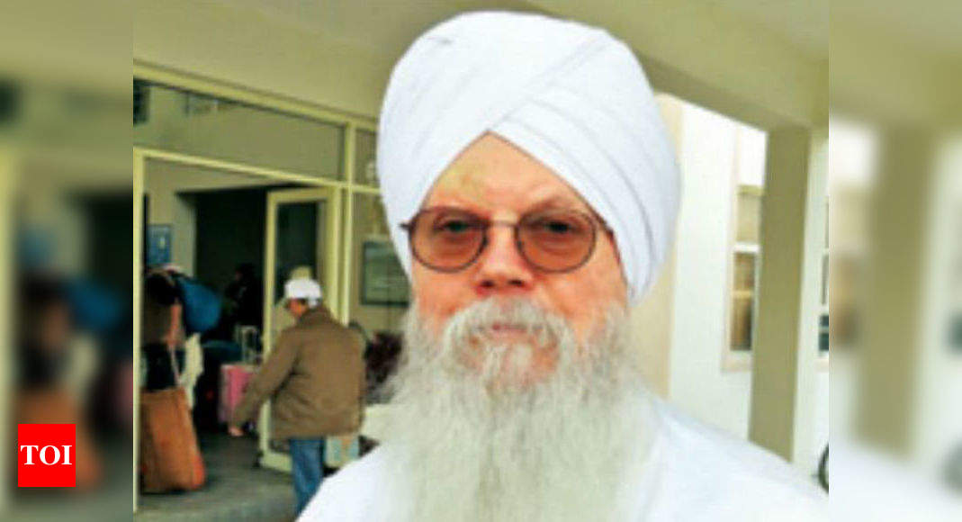 This white Sikh taught FBI about turban and kirpan - Times of India
