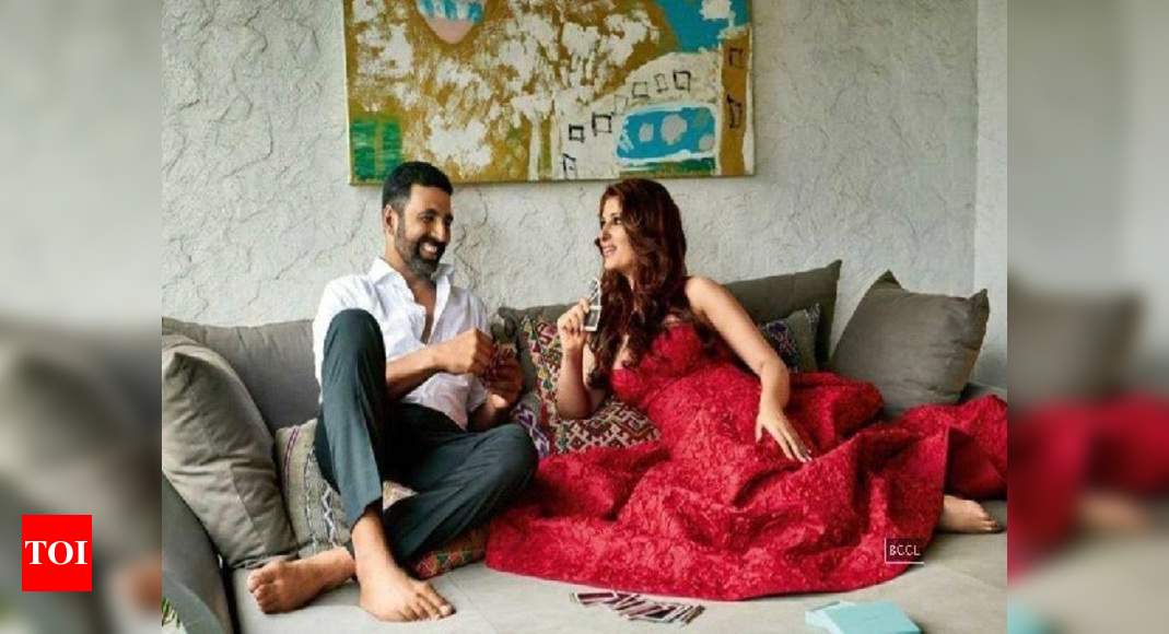 Here's Why Akshay Kumar Is Falling In Love With Twinkle Khanna, All ...