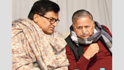 Ram Gopal playing into BJP hands to escape CBI probe: Mulayam