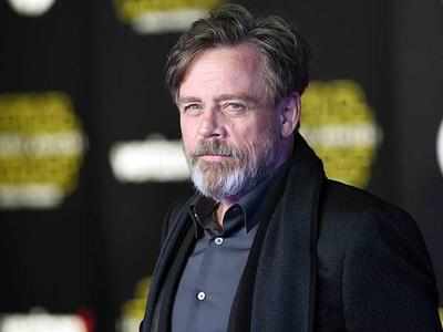 Mark Hamill shares memories of Carrie Fisher, Debbie Reynolds