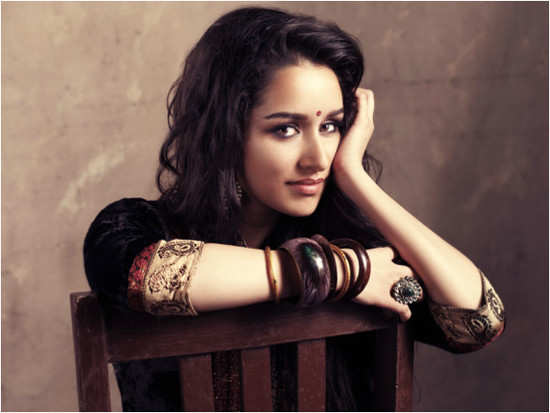 Shraddha Kapoor talks about her alleged link-up with Farhan Akhtar
