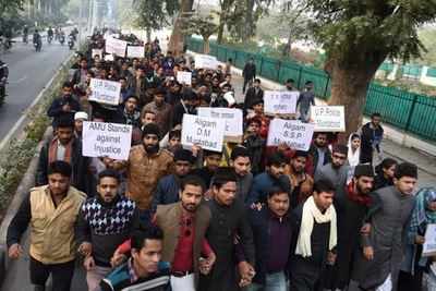 Najeeb Ahmed Case: AMU Students Hold Protest March Against UP Police ...