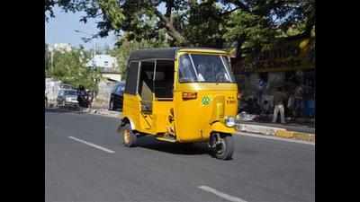 Auto drivers struggle to get badge for want of Class 8 certificate
