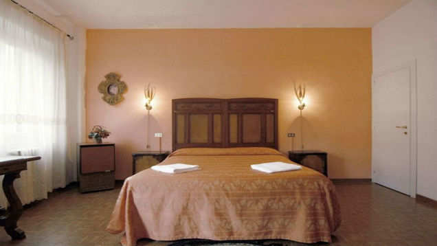 Hotel Regina, Florence - Times of India Travel