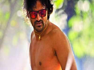Dhananjaya fights with just a towel in his next