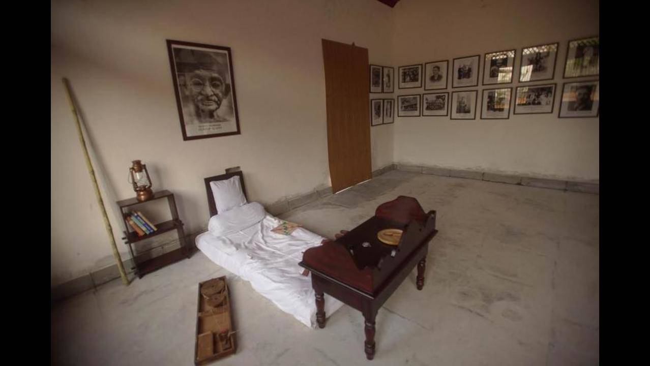 University of Mysore houses replica of Sabarmati ashram | Mysuru News ...