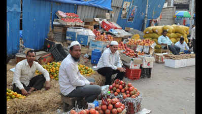 Civic body's apathy to vendors fuels Moin Bagh market trouble