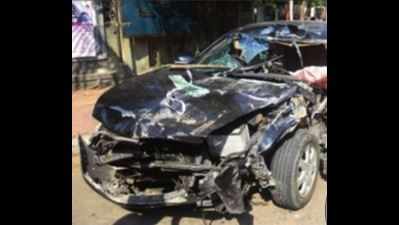 Drunk driver rams car into trailer on Eastern Express Highway, friend killed