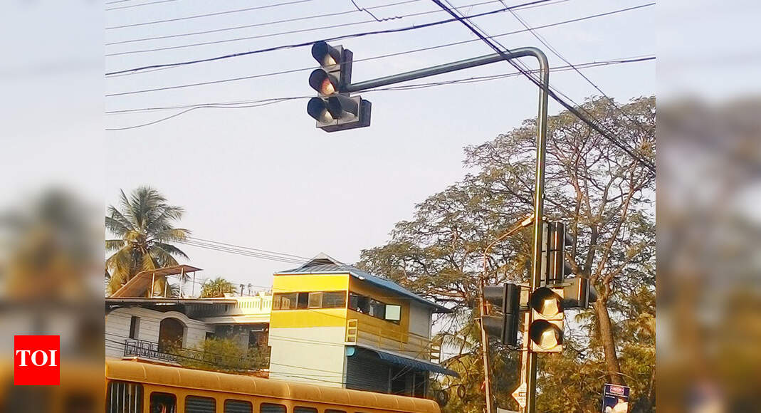 Traffic Signal In Goa, many traffic lights stand like blind sentinels