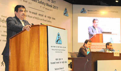Gadkari exhorts NGOs to participate in making roads safe