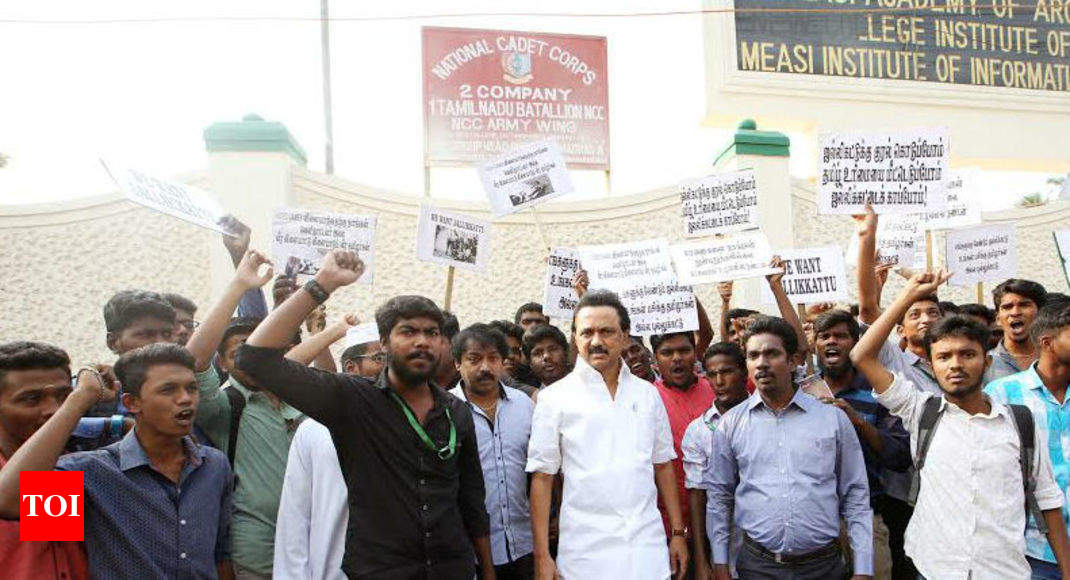 students-protests-for-jallikattu-remind-stalin-of-1965-anti-hindi