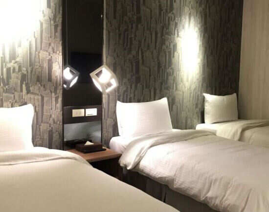 East Dragon Hotel