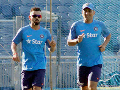 Split captaincy doesn't work in India: Dhoni