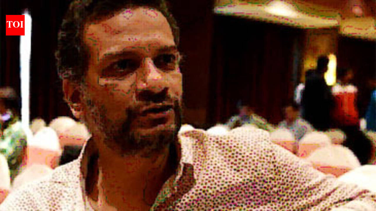 Satish Rajwade shares his experience to direct 3 Generations in 'Ti ...