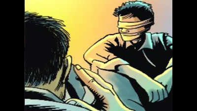 Duped of Rs 36 lakh, trio abduct two men in revenge