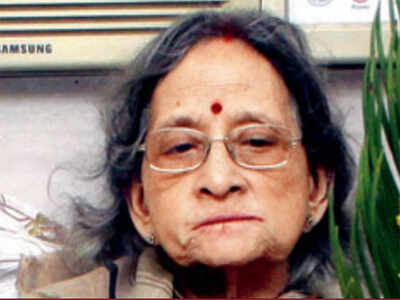 Mrinal Sen loses his ‘rock’ as wife Gita Sen passes away Kolkata News