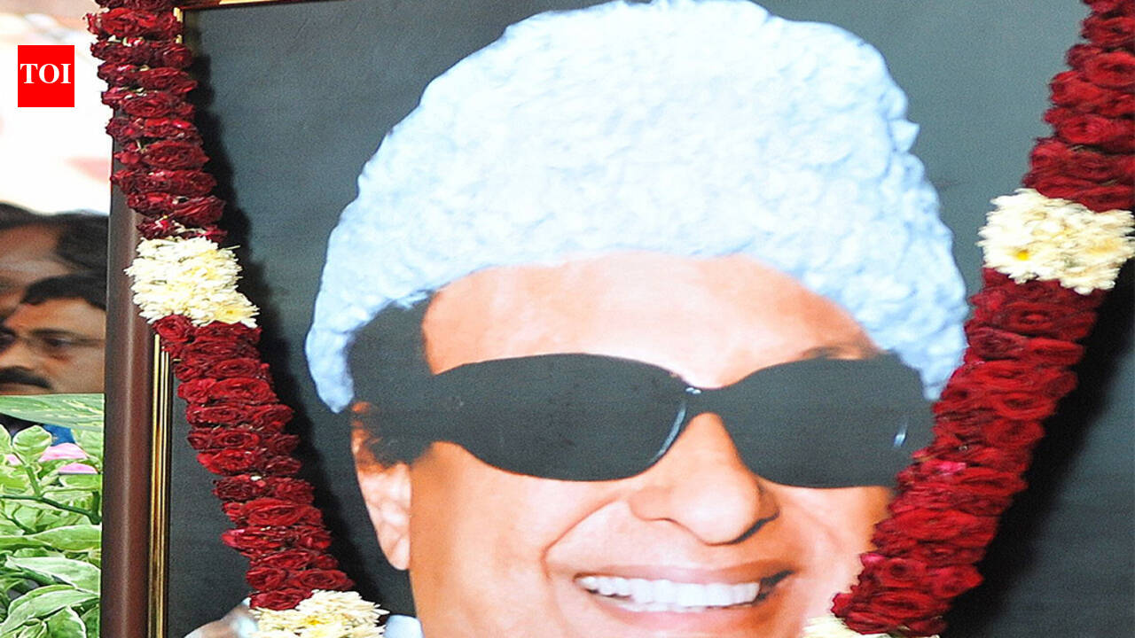 M G Ramachandran: MGR's 100th birth anniversary: Hero of the poor ...
