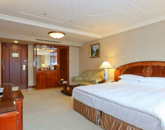 Evergreen Laurel Hotel