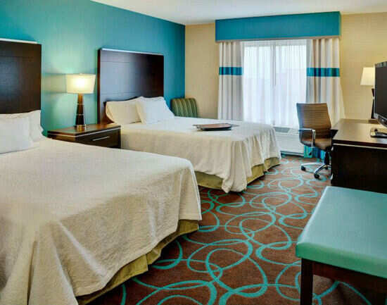 Soak in the comforts of luxury hotels in Winnipeg