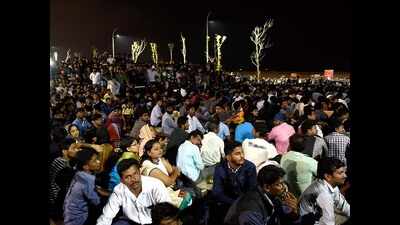 IT professionals, students join protest in support of Jallikattu