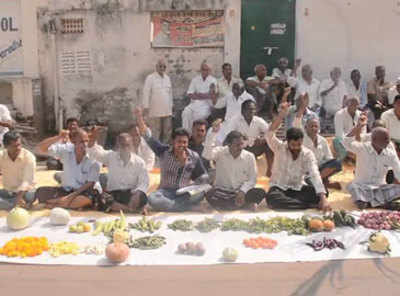 Unrest In Amaravati Villages Continues With Farmers Protests ...