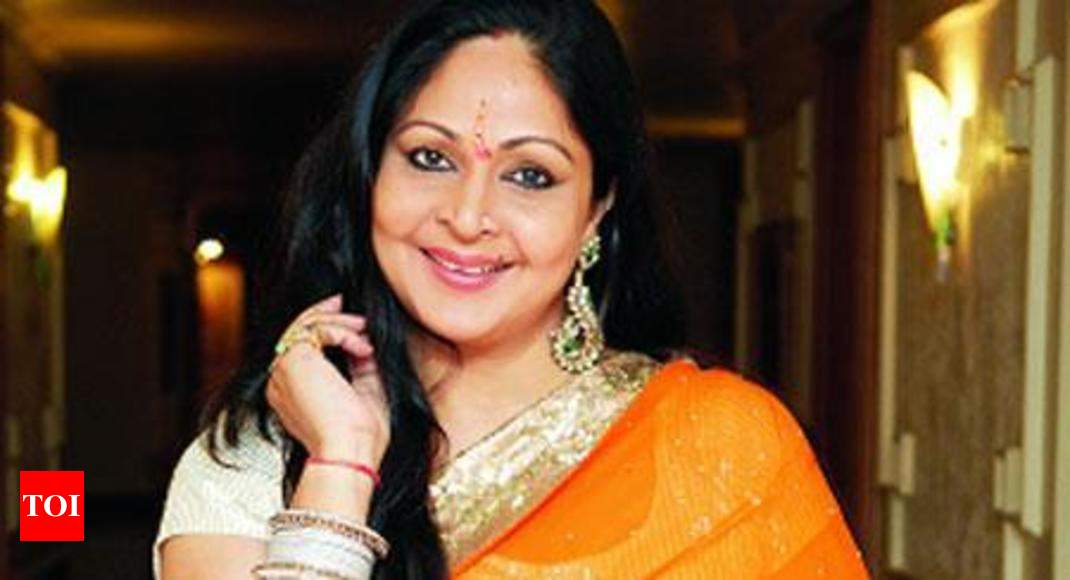 Rati Agnihotri: Actor Rati Agnihotri, husband booked in Rs 47 lakh