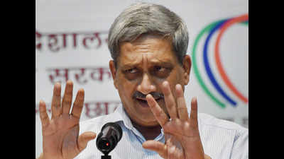 One detained for quizzing Manohar Parrikar