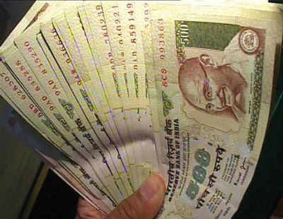 As RBI declines exchange, son left with dead father's stash of old notes