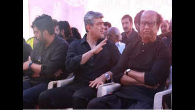Jallikattu: Rajinikanth, Kamal Haasan and other Tamil actors stage silent protest in Chennai