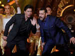 SRK promotes Raees on Bigg Boss 10