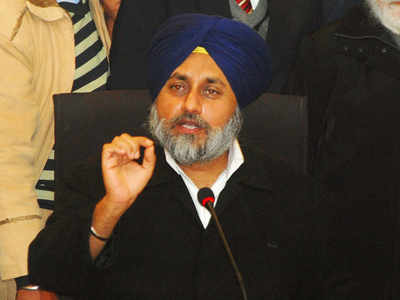 Jaitley in tow, Sukhbir asks Sidhu about his gurus