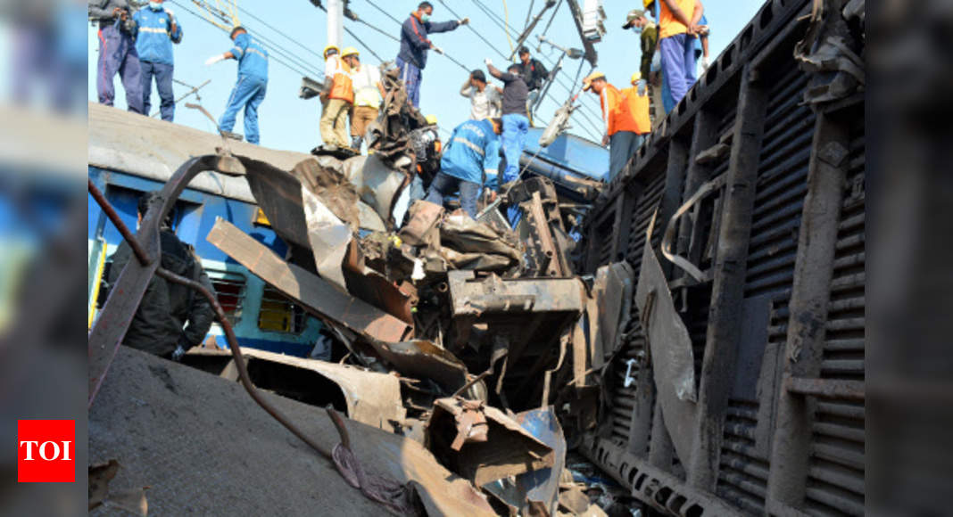 Hirakhand Express Derailment: Hirakhand Express derailment: Eight ...