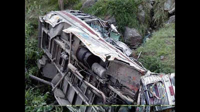 45 tourists injured as bus falls into gorge in Bilaspur