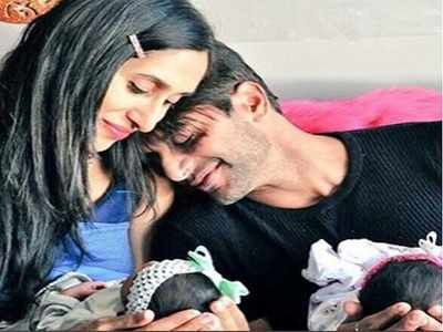 Karanvir Bohra and wife Teejay holding their twins is the cutest thing you will see today