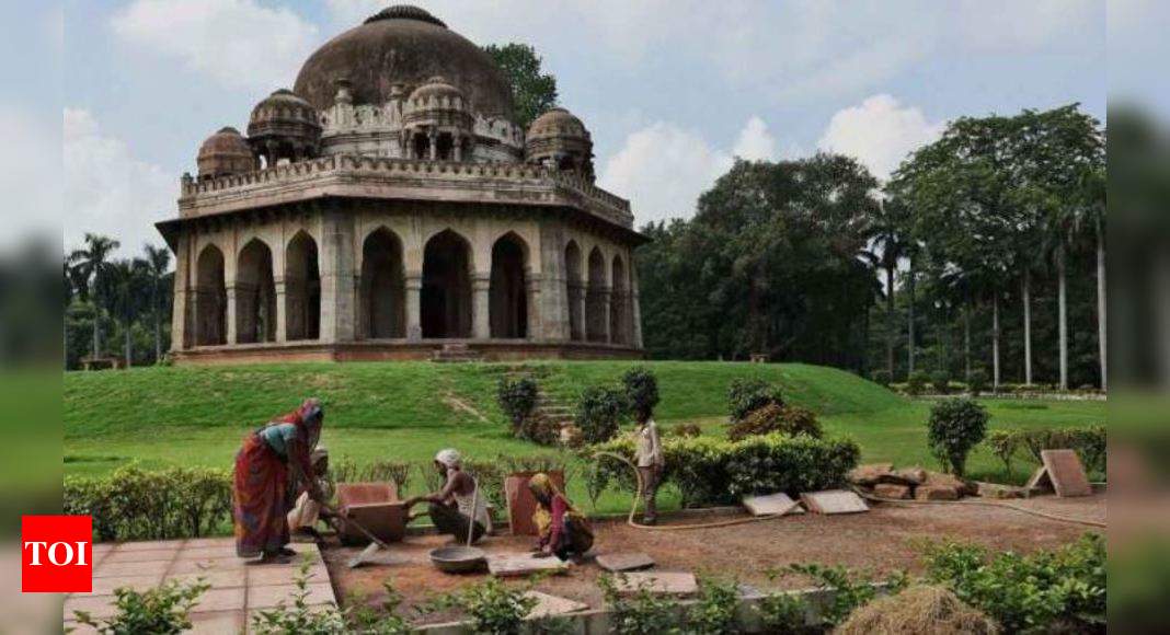 Part of Lodhi Garden dug up to install mobile towers | Delhi News