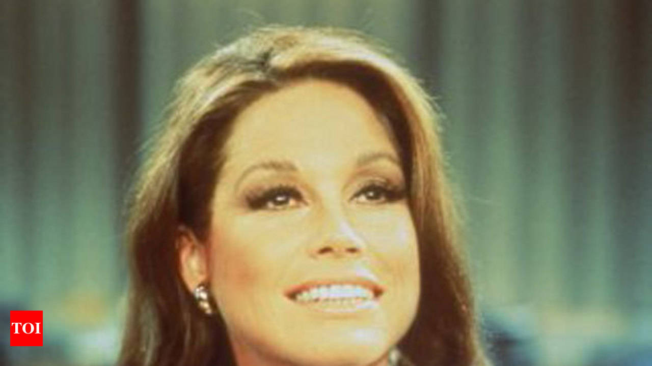 Legendary US actress Mary Tyler Moore passes away | English Movie News -  Times of India