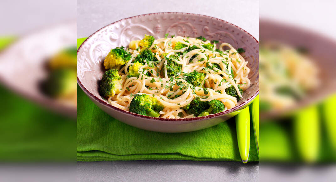 Broccoli Pasta Recipe: How to Make Broccoli Pasta Recipe | Homemade Broccoli Pasta Recipe
