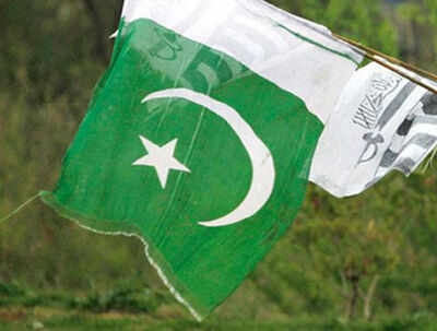 Pakistan Electronic Media: Pak channel airs banned anchor, faces ...