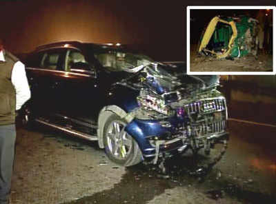 Ghaziabad: Speeding car rams into auto, four killed